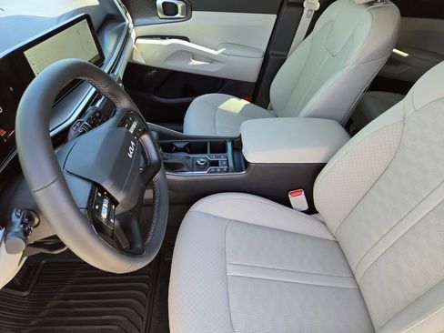 New 2026 Kia Sorento EX FWD image 10