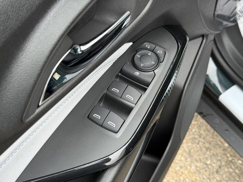 New 2026 Chevrolet Trax LT w/ Midnight Edition FWD image 15
