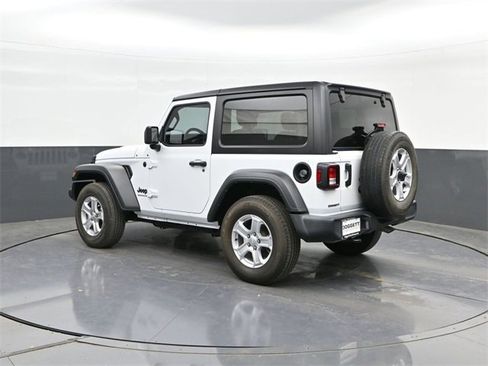 Used 2022 Jeep Wrangler Sport S image 5