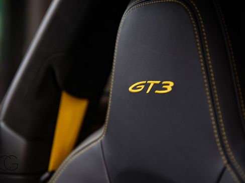 Used 2022 Porsche 911 GT3 RWD image 56
