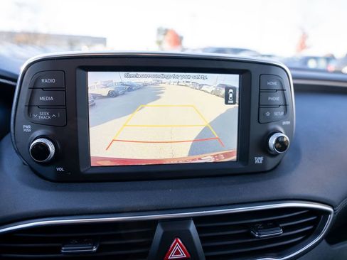 Used 2019 Hyundai Santa Fe SE image 28