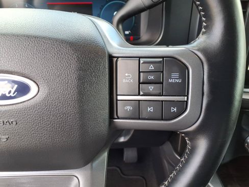 Used 2023 Ford F250 Lariat w/ Sport Appearance Package AWD/4WD image 33