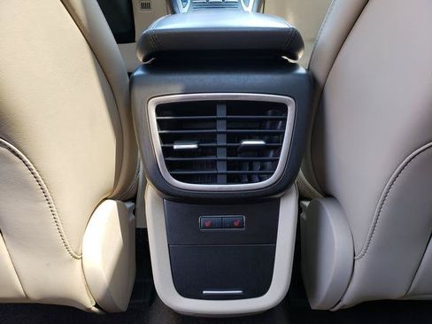 Used 2016 Lincoln MKX Reserve w/ Climate Package AWD/4WD image 14