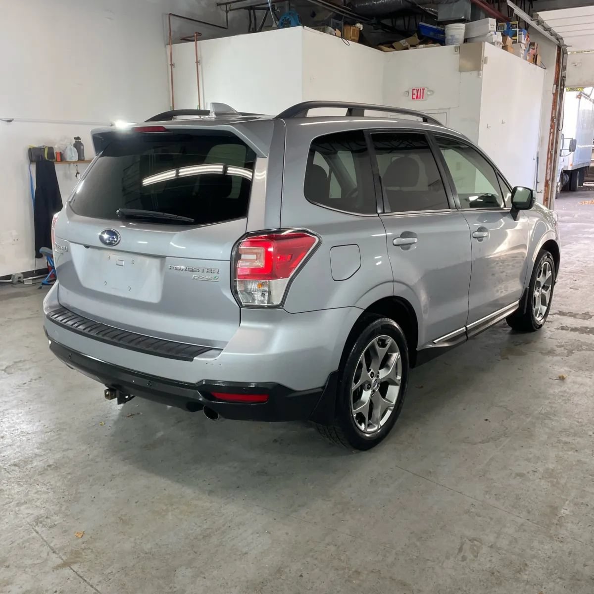Used 2017 Subaru Forester 2.5i Touring AWD/4WD image 8