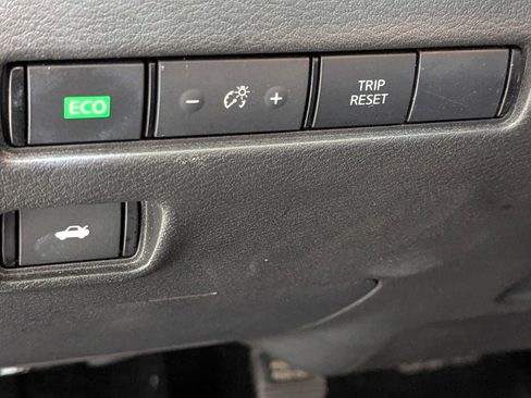 Used 2023 Nissan Sentra SV w/ All-Weather Package image 18