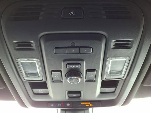 Used 2021 GMC Yukon Denali w/ Denali Ultimate Package AWD/4WD image 31