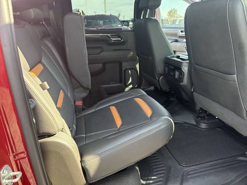 Used 2022 GMC Sierra 1500 AT4 w/ AT4 Preferred Package AWD/4WD image 34