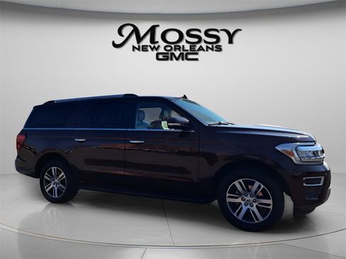 Used 2024 Ford Expedition Max Limited image 3