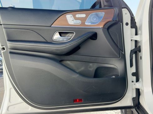 Certified 2021 Mercedes-Benz GLE 350 w/ Premium Package image 22