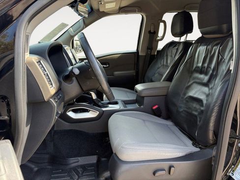 Used 2022 Nissan Frontier SV image 10