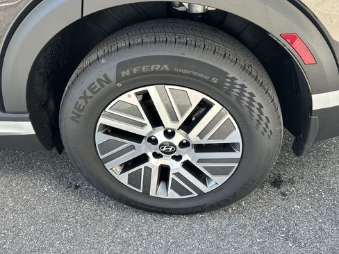 New 2026 Hyundai Palisade SEL Premium FWD image 10