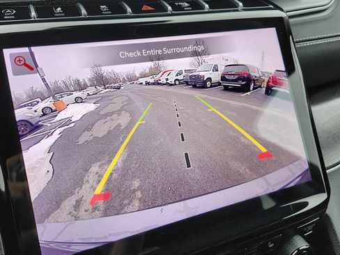 Used 2023 Jeep Grand Cherokee L Limited image 2