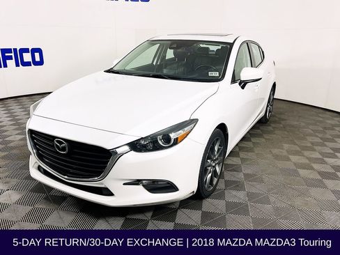 Used 2018 MAZDA MAZDA3 Touring image 4