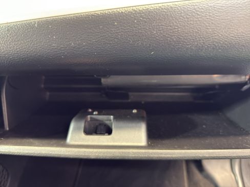 Used 2016 Dodge Journey SE image 24