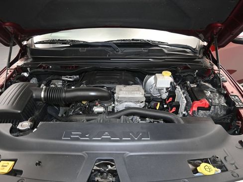 Used 2019 RAM 1500 Limited AWD/4WD image 10