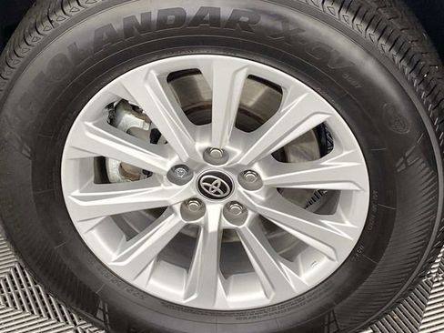Used 2026 Toyota Grand Highlander AWD image 26
