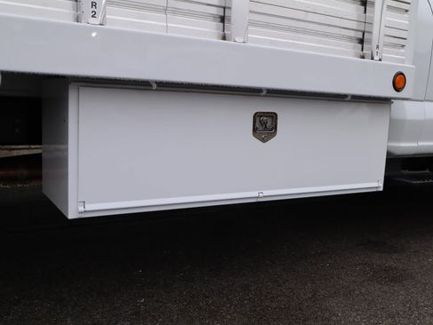 Used 2024 Ford F550 2WD Regular Cab Super Duty image 26