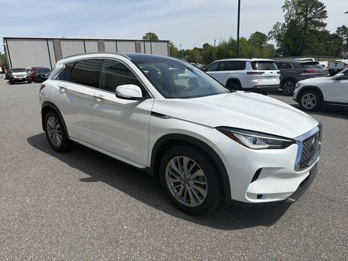 Used 2023 INFINITI QX50 Luxe image 9