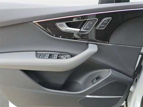 Used 2026 Audi Q7 3.0T Premium Plus w/ Premium Plus Package image 23