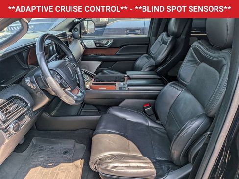 Used 2020 Lincoln Navigator Reserve w/ Luxury Package RWD image 10