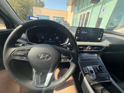Used 2022 Hyundai Santa Fe SEL w/ Convenience Package FWD image 11