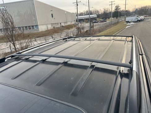 Used 2007 Cadillac Escalade AWD w/ Information Package image 27