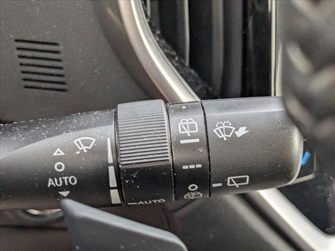 Used 2023 Subaru Ascent Touring image 6