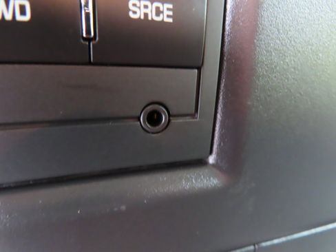 Used 2024 Chevrolet Express 2500 w/ Driver Convenience Package image 8