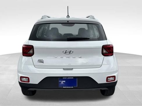 New 2026 Hyundai Venue SEL image 4