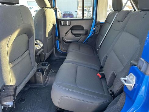 Used 2022 Jeep Wrangler Unlimited Sport image 14