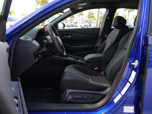 Used 2025 Honda Accord Sport image 16