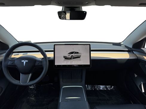 Used 2023 Tesla Model 3 Standard Range RWD image 10