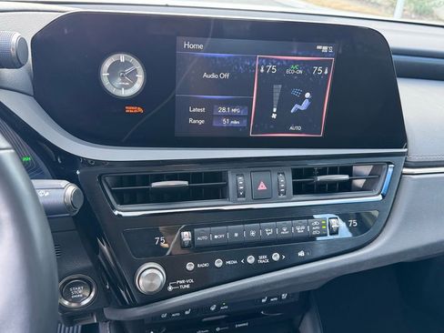 Used 2022 Lexus ES 350 w/ Premium Package image 16