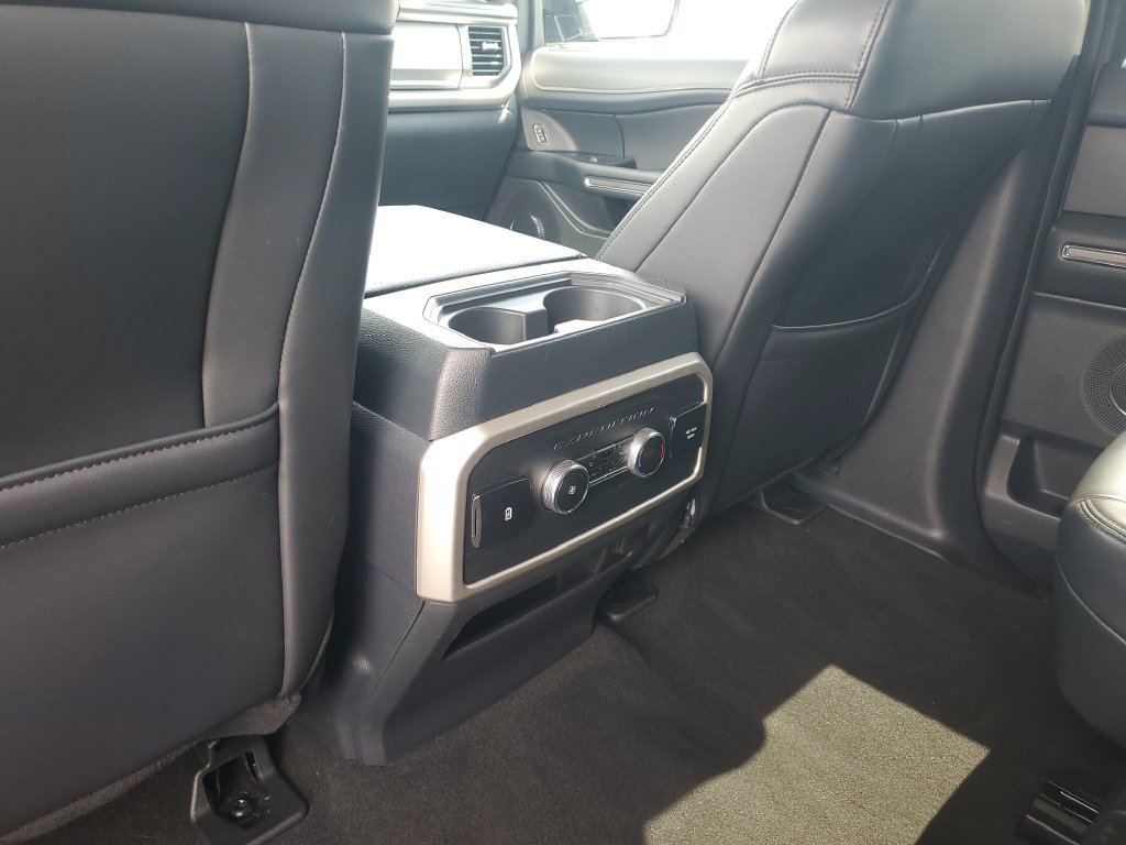Used 2024 Ford Expedition XLT AWD/4WD image 17