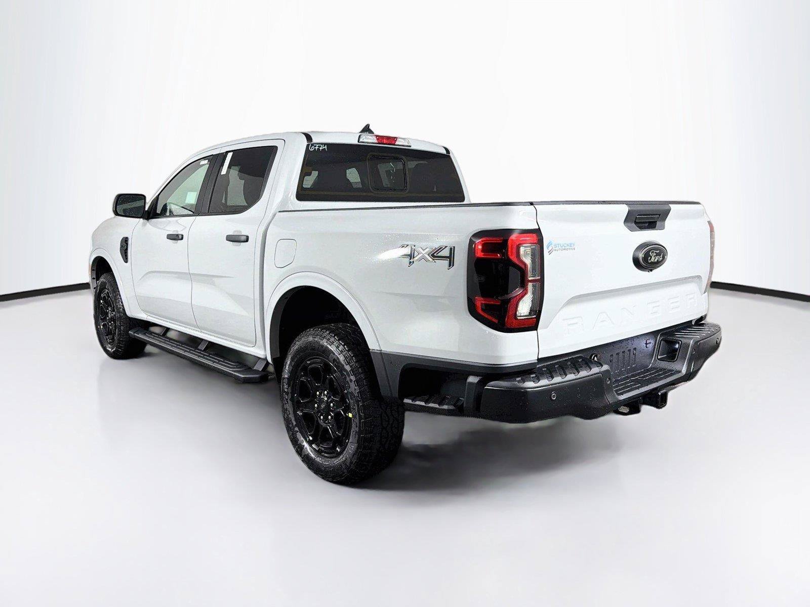New 2026 Ford Ranger XLT w/ Equipment Group 301A High AWD/4WD image 9