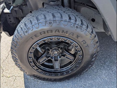 Used 2009 Jeep Wrangler X image 9