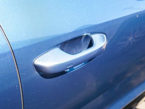 Certified 2023 Kia Niro Wave FWD image 9