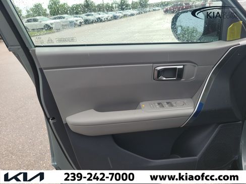 New 2027 Kia Seltos S FWD image 25