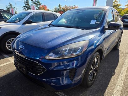 Used 2022 Ford Escape SE w/ SE Sport Appearance Package