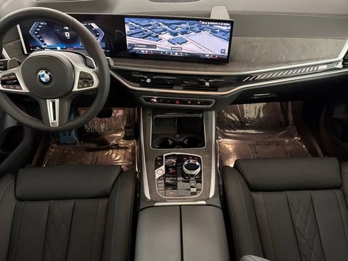 New 2026 BMW X5 M60i image 3