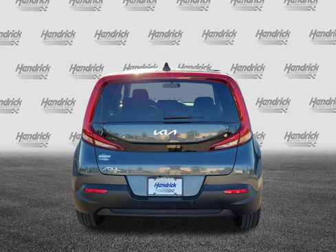 Used 2022 Kia Soul LX FWD image 6