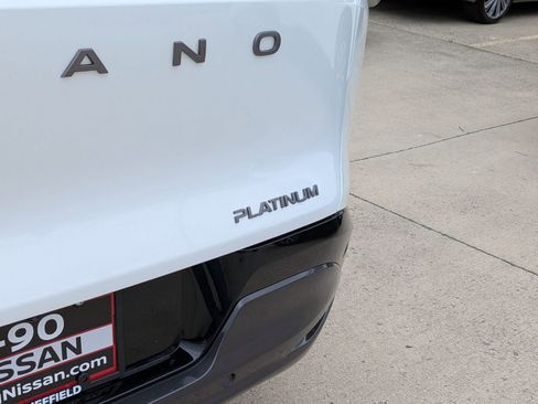 Certified 2025 Nissan Murano Platinum w/ Cargo Package AWD/4WD image 36