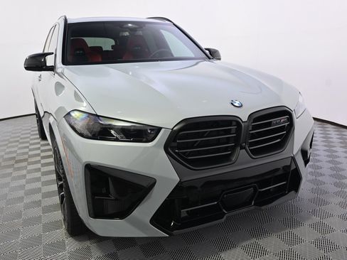 Used 2025 BMW X5 M Competition w/ Executive Package image 9
