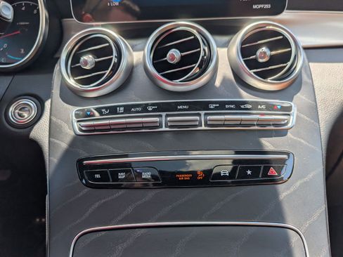 Used 2020 Mercedes-Benz GLC 300 4MATIC Coupe image 28