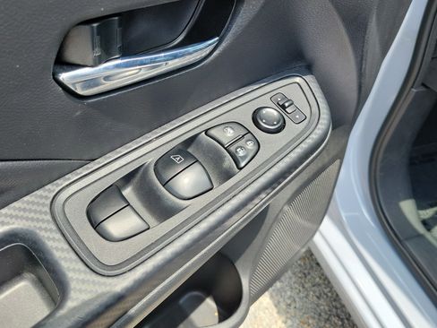 Used 2024 Nissan Versa SV w/ Trunk Package FWD image 19