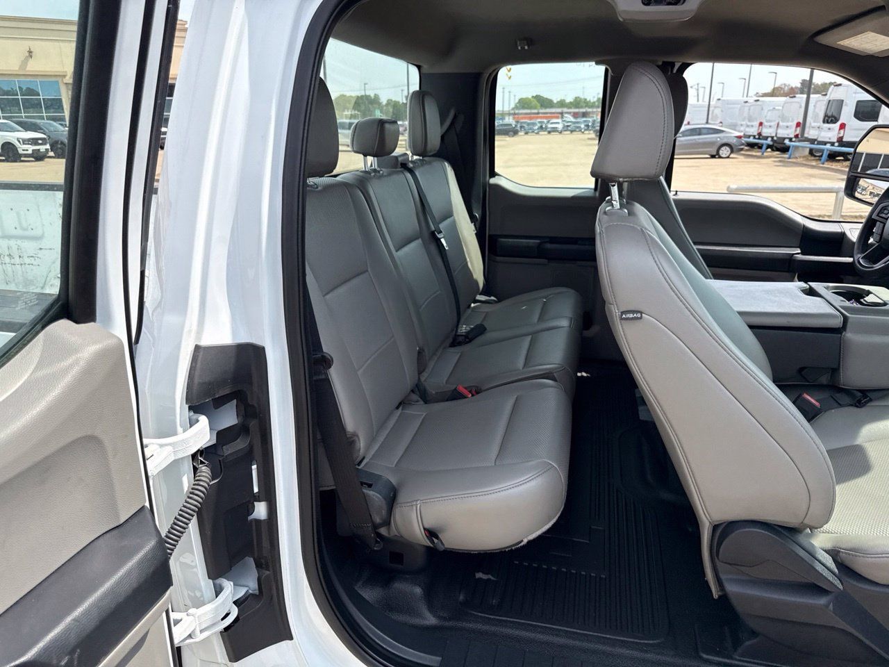 Used 2022 Ford F250 XL w/ Power Equipment Group RWD image 11