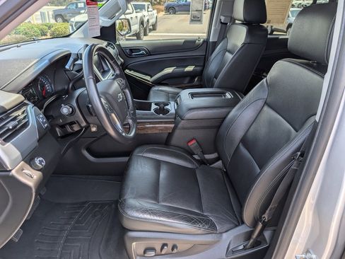 Used 2019 Chevrolet Tahoe LT RWD image 2