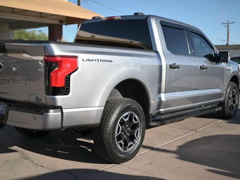 Used 2023 Ford F150 Lightning XLT AWD/4WD image 5