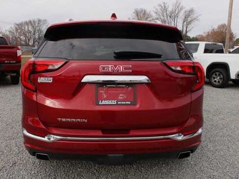 Used 2018 GMC Terrain Denali w/ Advanced Safety Package image 11