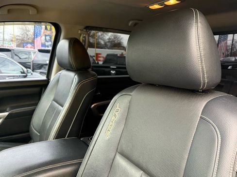 Used 2017 Nissan Titan PRO-4X w/ Pro-4x Convenience Package image 10